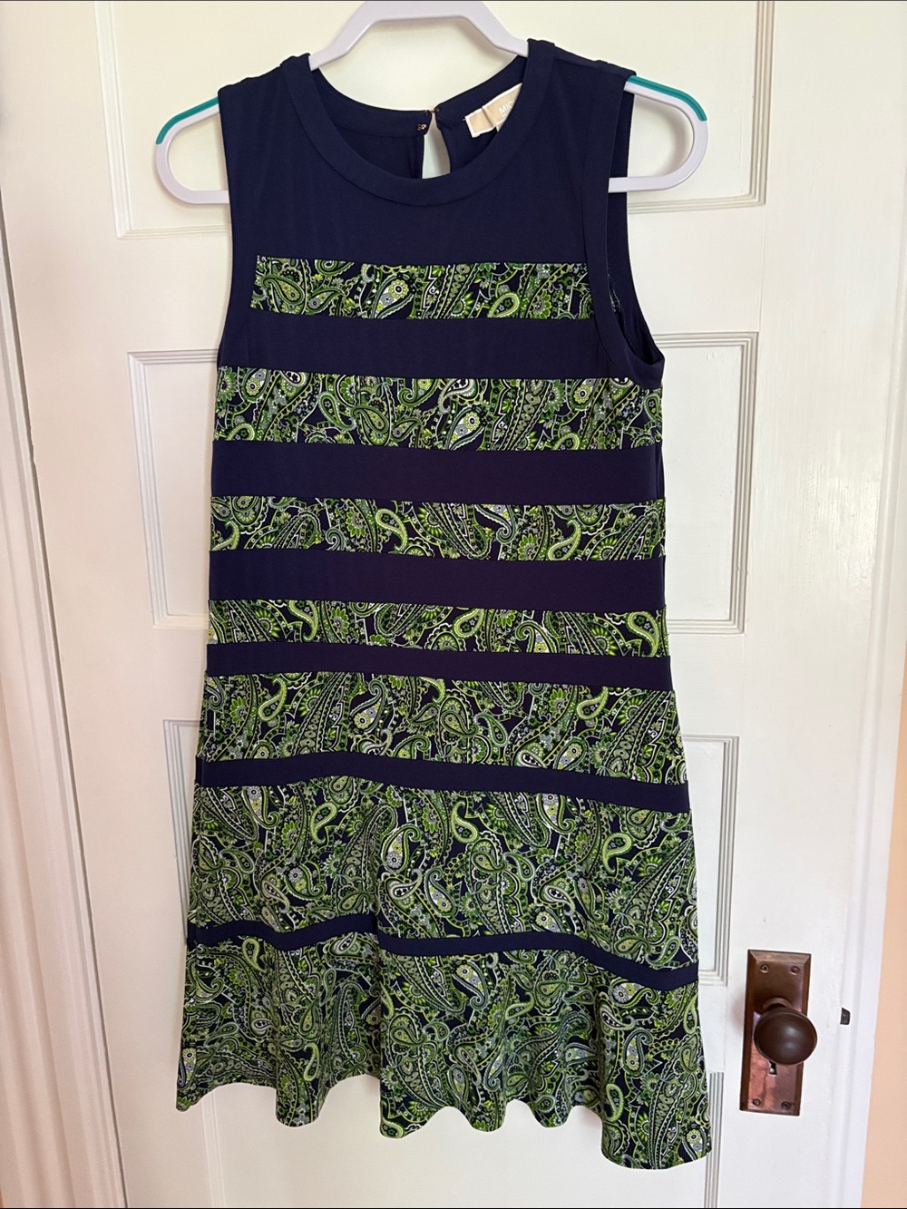 Michael Kors Navy Sleeveless Knee Length Dress w Green Paisley Stripes. Size M.